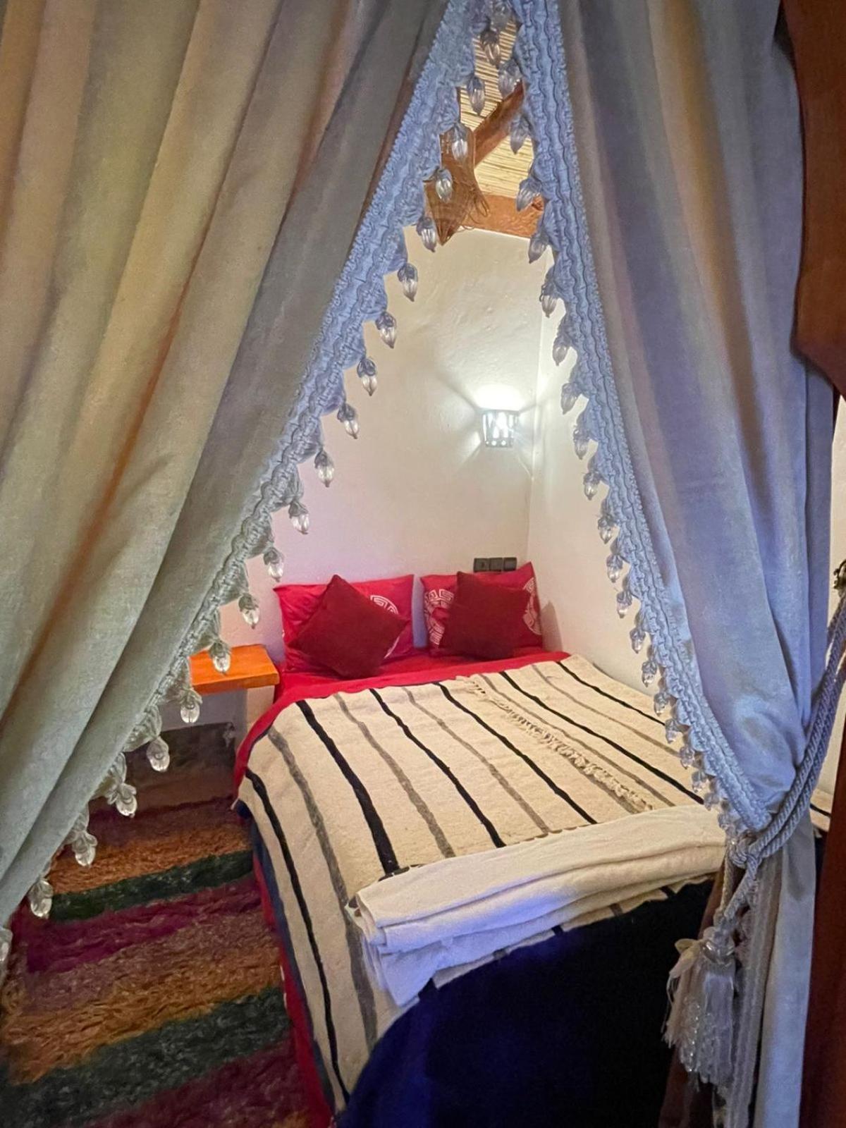 Auberge Oued Dades Boumalne 外观 照片